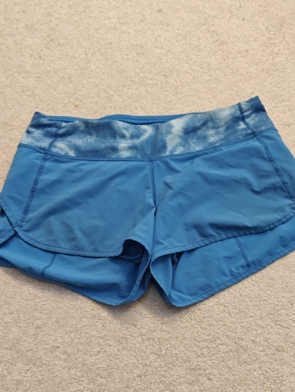 Lululemon Size 6 Running Shorts